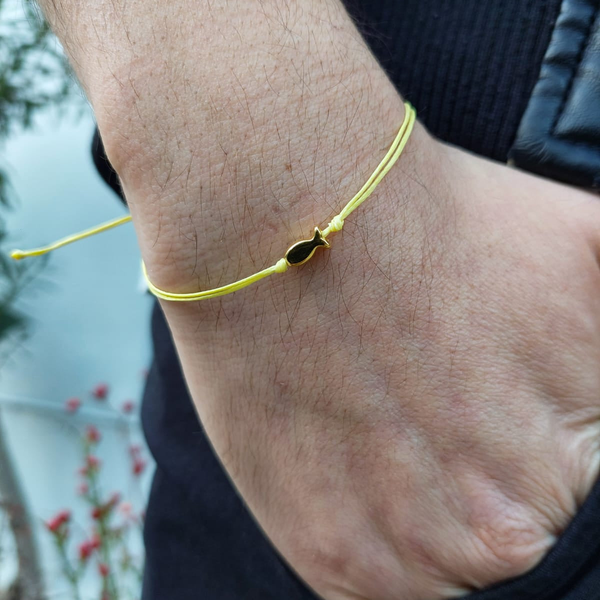 YELLOW THREAD WITH GOLD FISH BRACELET