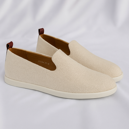 BOUGIES WHITE ON RED CANVAS
