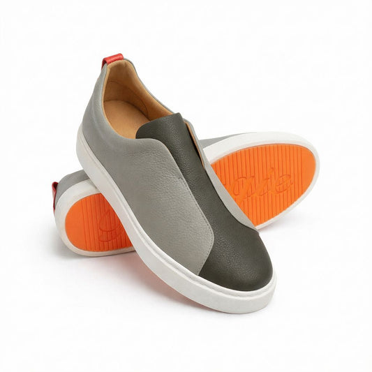 BOUGIES SNEAKER DEER PEBBLED SKIN – LIGHT BEIGE ON KHAKI