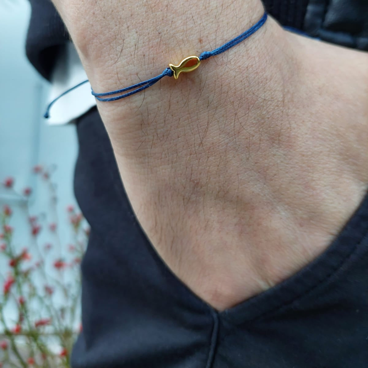 NAVY BLUE THREAD WITH GOLD FISH BRACELET