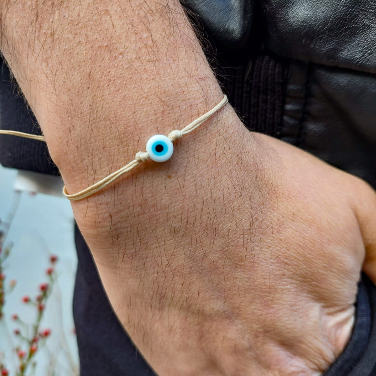 BEIGE THREAD WITH EYE BRACELET